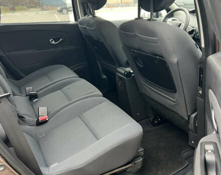 Коричневий Рено Гранд Сценік, об'ємом двигуна 1.6 л та пробігом 280 тис. км за 7350 $, фото 7 на Automoto.ua