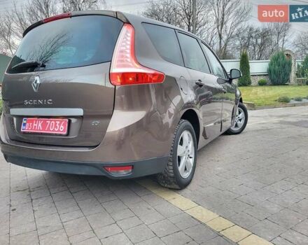 Коричневий Рено Гранд Сценік, об'ємом двигуна 1.5 л та пробігом 232 тис. км за 7550 $, фото 4 на Automoto.ua
