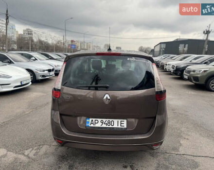 Коричневий Рено Гранд Сценік, об'ємом двигуна 1.87 л та пробігом 253 тис. км за 6750 $, фото 5 на Automoto.ua