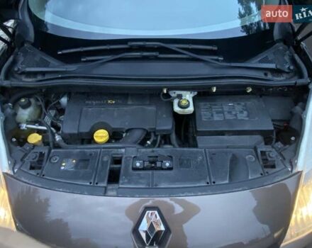 Коричневый Рено Гранд Сценик, объемом двигателя 1.4 л и пробегом 135 тыс. км за 6900 $, фото 15 на Automoto.ua