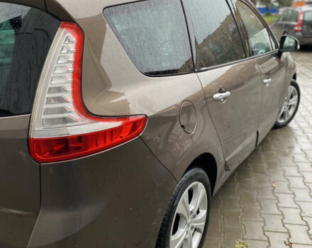 Коричневый Рено Гранд Сценик, объемом двигателя 1.5 л и пробегом 233 тыс. км за 6999 $, фото 13 на Automoto.ua