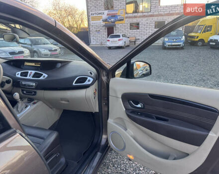 Рено Гранд Сценик 2010 в Звенигородка на Automoto.ua Коричневый Рено Гранд Сценик, объемом двигателя 1.4 л и пробегом 140 тыс. км за 6990 $, фото 36 на Automoto.ua