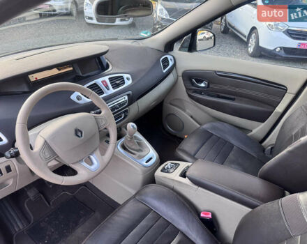 Рено Гранд Сценик 2010 в Звенигородка на Automoto.ua Коричневый Рено Гранд Сценик, объемом двигателя 1.4 л и пробегом 140 тыс. км за 6990 $, фото 48 на Automoto.ua