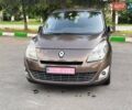 Коричневый Рено Гранд Сценик, объемом двигателя 2 л и пробегом 234 тыс. км за 7850 $, фото 4 на Automoto.ua