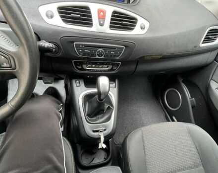 Коричневый Рено Гранд Сценик, объемом двигателя 2 л и пробегом 241 тыс. км за 8600 $, фото 29 на Automoto.ua