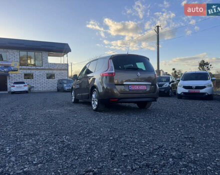 Рено Гранд Сценик 2010 в Звенигородка на Automoto.ua Коричневый Рено Гранд Сценик, объемом двигателя 1.4 л и пробегом 140 тыс. км за 6990 $, фото 18 на Automoto.ua