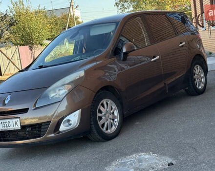 Коричневый Рено Гранд Сценик, объемом двигателя 1.9 л и пробегом 287 тыс. км за 7200 $, фото 4 на Automoto.ua
