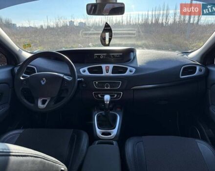 Коричневий Рено Гранд Сценік, об'ємом двигуна 2 л та пробігом 278 тис. км за 7500 $, фото 25 на Automoto.ua