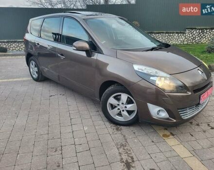 Коричневий Рено Гранд Сценік, об'ємом двигуна 1.5 л та пробігом 232 тис. км за 7550 $, фото 6 на Automoto.ua
