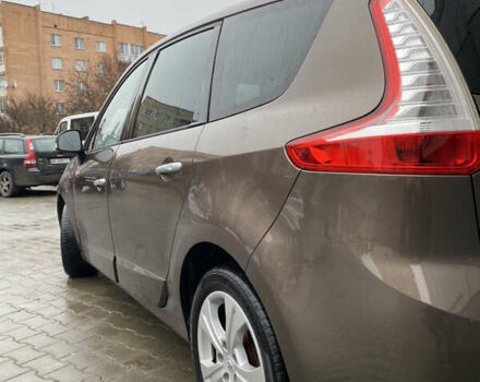 Коричневый Рено Гранд Сценик, объемом двигателя 1.5 л и пробегом 233 тыс. км за 6999 $, фото 8 на Automoto.ua