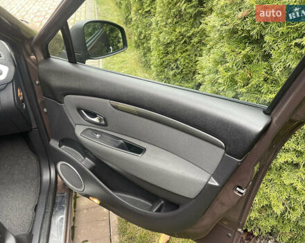 Коричневый Рено Гранд Сценик, объемом двигателя 2 л и пробегом 241 тыс. км за 8600 $, фото 41 на Automoto.ua