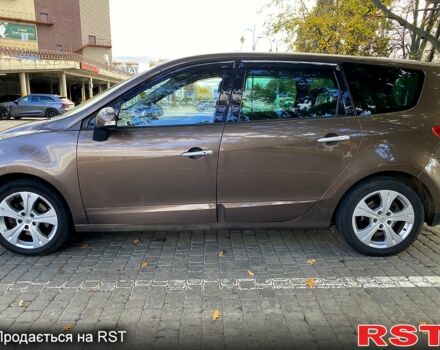 Коричневый Рено Гранд Сценик, объемом двигателя 1.4 л и пробегом 285 тыс. км за 5800 $, фото 1 на Automoto.ua