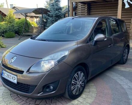 Коричневый Рено Гранд Сценик, объемом двигателя 1.46 л и пробегом 310 тыс. км за 6600 $, фото 2 на Automoto.ua