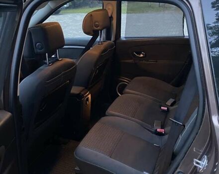 Коричневый Рено Гранд Сценик, объемом двигателя 1.4 л и пробегом 135 тыс. км за 6900 $, фото 11 на Automoto.ua