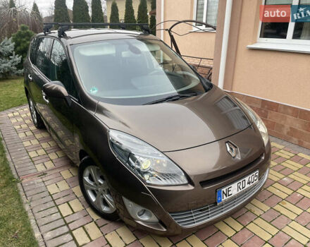 Коричневый Рено Гранд Сценик, объемом двигателя 2 л и пробегом 241 тыс. км за 8600 $, фото 18 на Automoto.ua