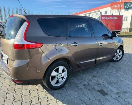 Коричневий Рено Гранд Сценік, об'ємом двигуна 2 л та пробігом 278 тис. км за 7500 $, фото 14 на Automoto.ua