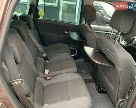 Коричневий Рено Гранд Сценік, об'ємом двигуна 1.87 л та пробігом 332 тис. км за 7499 $, фото 18 на Automoto.ua