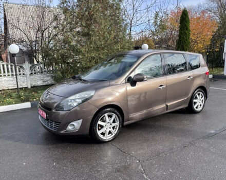 Рено Гранд Сценик 2010 в Полтаве на Automoto.ua Коричневый Рено Гранд Сценик, объемом двигателя 1.4 л и пробегом 198 тыс. км за 6950 $, фото 1 на Automoto.ua