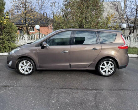 Рено Гранд Сценик 2010 в Полтаве на Automoto.ua Коричневый Рено Гранд Сценик, объемом двигателя 1.4 л и пробегом 198 тыс. км за 6950 $, фото 2 на Automoto.ua