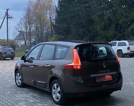 Коричневый Рено Гранд Сценик, объемом двигателя 1.4 л и пробегом 135 тыс. км за 6900 $, фото 6 на Automoto.ua