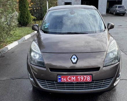 Рено Гранд Сценик 2010 в Полтаве на Automoto.ua Коричневый Рено Гранд Сценик, объемом двигателя 1.4 л и пробегом 198 тыс. км за 6950 $, фото 3 на Automoto.ua