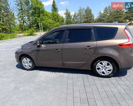 Коричневий Рено Гранд Сценік, об'ємом двигуна 1.5 л та пробігом 248 тис. км за 7800 $, фото 1 на Automoto.ua