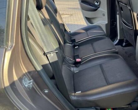 Коричневый Рено Гранд Сценик, объемом двигателя 2 л и пробегом 321 тыс. км за 8250 $, фото 12 на Automoto.ua