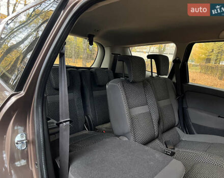 Рено Гранд Сценик 2011 в Черновцах на Automoto.ua Коричневый Рено Гранд Сценик, объемом двигателя 1.5 л и пробегом 325 тыс. км за 6700 $, фото 25 на Automoto.ua