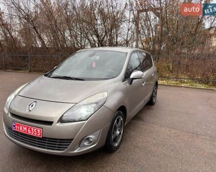 Коричневый Рено Гранд Сценик, объемом двигателя 1.6 л и пробегом 161 тыс. км за 7900 $, фото 1 на Automoto.ua