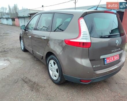 Коричневий Рено Гранд Сценік, об'ємом двигуна 1.5 л та пробігом 260 тис. км за 8450 $, фото 5 на Automoto.ua