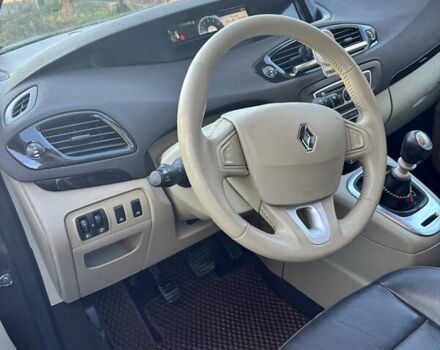 Коричневый Рено Гранд Сценик, объемом двигателя 1.6 л и пробегом 230 тыс. км за 10000 $, фото 6 на Automoto.ua
