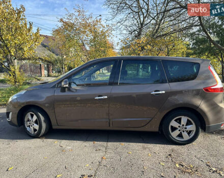 Коричневий Рено Гранд Сценік, об'ємом двигуна 1.46 л та пробігом 252 тис. км за 7500 $, фото 2 на Automoto.ua