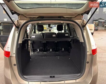 Коричневый Рено Гранд Сценик, объемом двигателя 1.6 л и пробегом 161 тыс. км за 7900 $, фото 19 на Automoto.ua