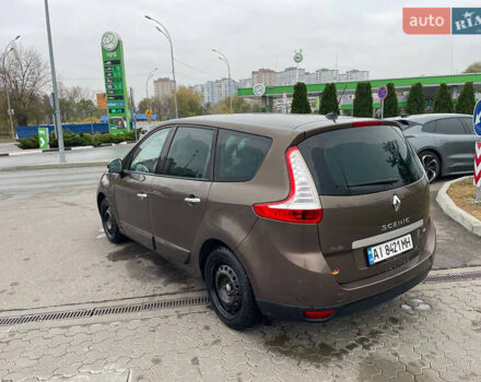 Коричневий Рено Гранд Сценік, об'ємом двигуна 1.6 л та пробігом 216 тис. км за 7000 $, фото 10 на Automoto.ua