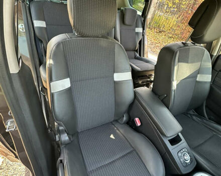 Коричневий Рено Гранд Сценік, об'ємом двигуна 1.46 л та пробігом 252 тис. км за 7500 $, фото 9 на Automoto.ua