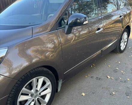 Коричневый Рено Гранд Сценик, объемом двигателя 1.6 л и пробегом 230 тыс. км за 10000 $, фото 1 на Automoto.ua