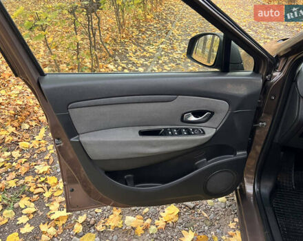 Рено Гранд Сценик 2011 в Черновцах на Automoto.ua Коричневый Рено Гранд Сценик, объемом двигателя 1.5 л и пробегом 325 тыс. км за 6700 $, фото 15 на Automoto.ua