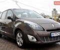 Коричневий Рено Гранд Сценік, об'ємом двигуна 2 л та пробігом 240 тис. км за 7400 $, фото 6 на Automoto.ua