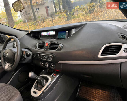 Рено Гранд Сценик 2011 в Черновцах на Automoto.ua Коричневый Рено Гранд Сценик, объемом двигателя 1.5 л и пробегом 325 тыс. км за 6700 $, фото 27 на Automoto.ua