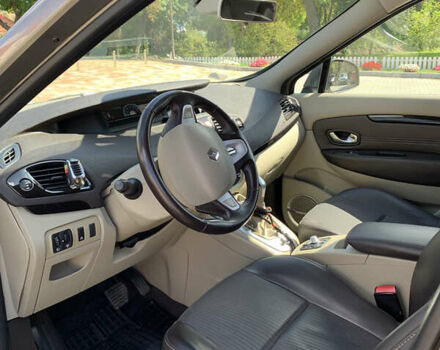 Коричневый Рено Гранд Сценик, объемом двигателя 1.5 л и пробегом 265 тыс. км за 10040 $, фото 8 на Automoto.ua