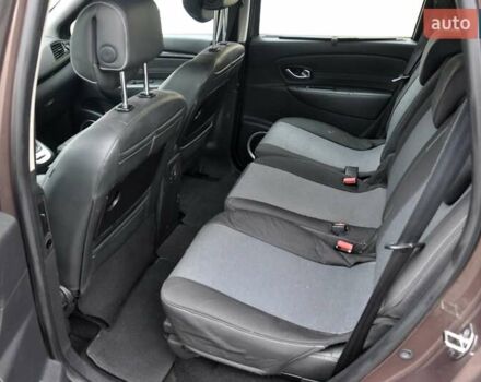 Коричневий Рено Гранд Сценік, об'ємом двигуна 2 л та пробігом 240 тис. км за 7400 $, фото 20 на Automoto.ua