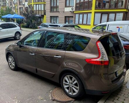 Коричневый Рено Гранд Сценик, объемом двигателя 1.6 л и пробегом 229 тыс. км за 7700 $, фото 2 на Automoto.ua