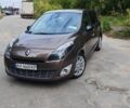 Коричневий Рено Гранд Сценік, об'ємом двигуна 1.6 л та пробігом 220 тис. км за 9250 $, фото 1 на Automoto.ua