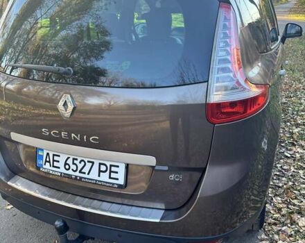Коричневый Рено Гранд Сценик, объемом двигателя 1.6 л и пробегом 230 тыс. км за 10000 $, фото 3 на Automoto.ua