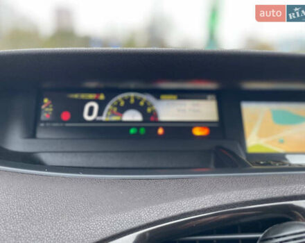 Коричневий Рено Гранд Сценік, об'ємом двигуна 1.6 л та пробігом 216 тис. км за 7000 $, фото 18 на Automoto.ua