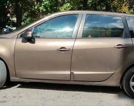 Коричневий Рено Гранд Сценік, об'ємом двигуна 1.5 л та пробігом 320 тис. км за 6999 $, фото 13 на Automoto.ua
