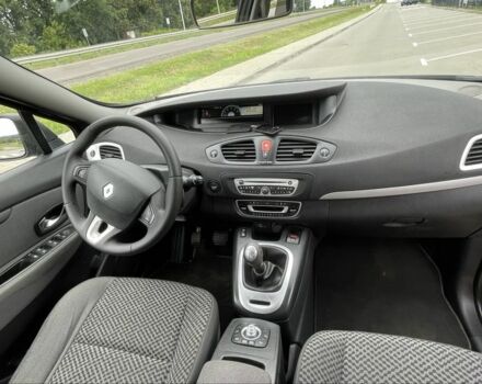 Коричневый Рено Гранд Сценик, объемом двигателя 1.9 л и пробегом 215 тыс. км за 7700 $, фото 6 на Automoto.ua