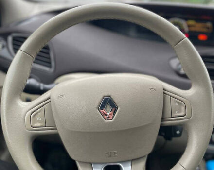 Коричневий Рено Гранд Сценік, об'ємом двигуна 1.6 л та пробігом 216 тис. км за 7000 $, фото 21 на Automoto.ua