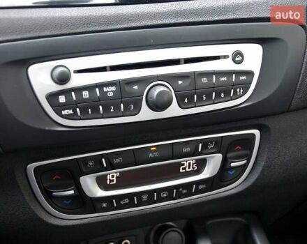 Коричневий Рено Гранд Сценік, об'ємом двигуна 2 л та пробігом 240 тис. км за 7400 $, фото 32 на Automoto.ua