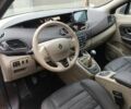 Коричневий Рено Гранд Сценік, об'ємом двигуна 1.6 л та пробігом 239 тис. км за 7600 $, фото 4 на Automoto.ua